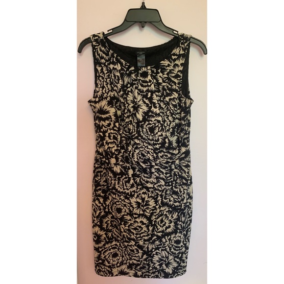 Ann Taylor Dresses & Skirts - (Size MP) 🦋Ann Taylor Dress